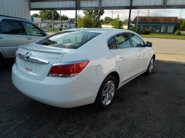 Buick LaCrosse 2011 photo 4