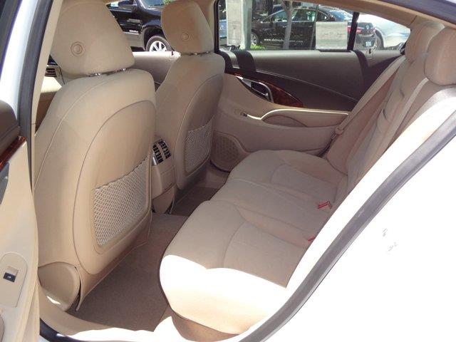 Buick LaCrosse 2012 photo 1