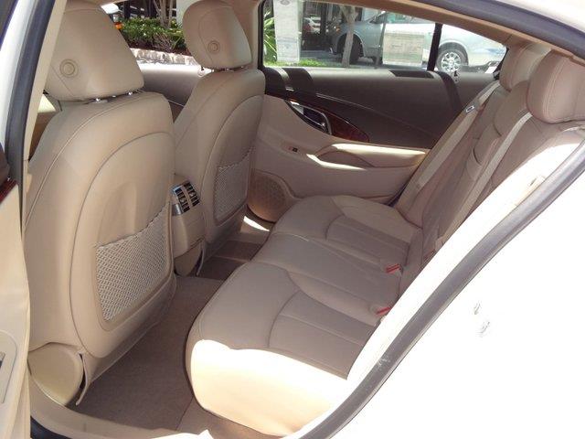 Buick LaCrosse 2012 photo 3