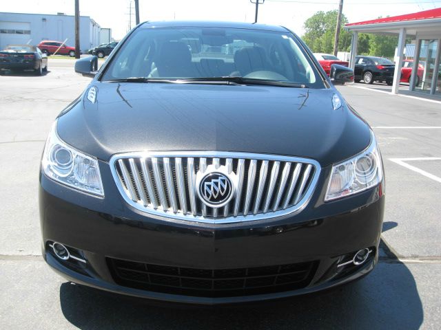 Buick LaCrosse 2012 photo 2