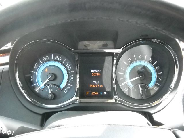 Buick LaCrosse 2012 photo 2