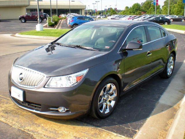 Buick LaCrosse 2012 photo 1