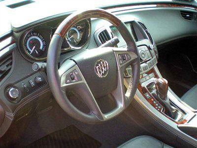 Buick LaCrosse 2012 photo 3