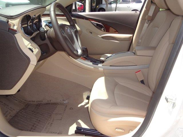 Buick LaCrosse 2012 photo 3