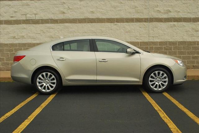 Buick LaCrosse 2013 photo 1