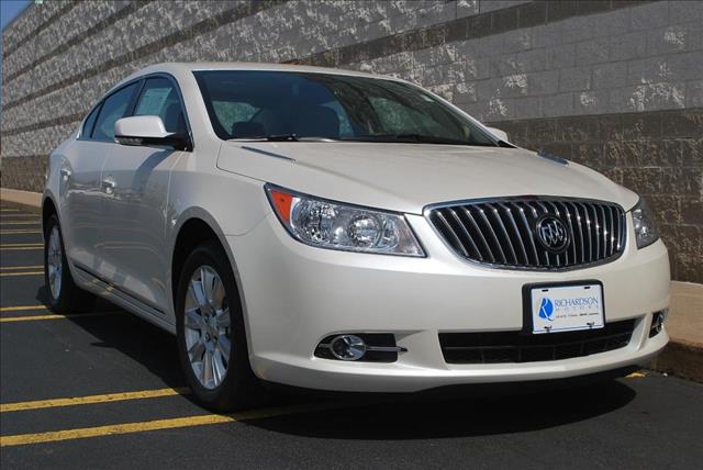 Buick LaCrosse 2013 photo 3