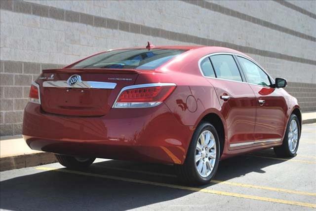 Buick LaCrosse 1500 4x4 Sport Sedan