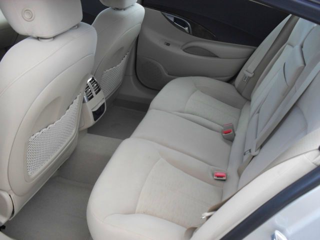 Buick LaCrosse 2013 photo 1