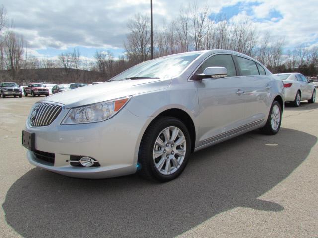 Buick LaCrosse 2013 photo 1