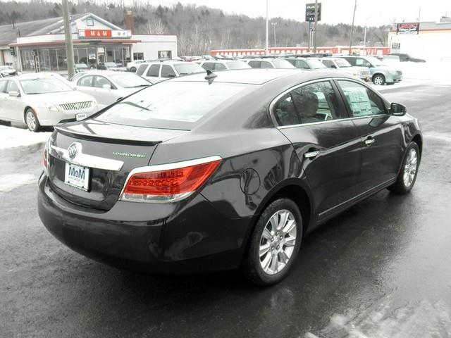 Buick LaCrosse 2013 photo 3