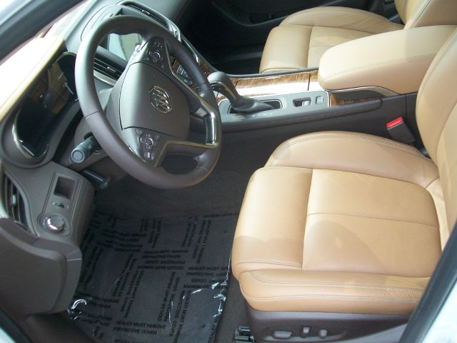 Buick LaCrosse 2014 photo 3