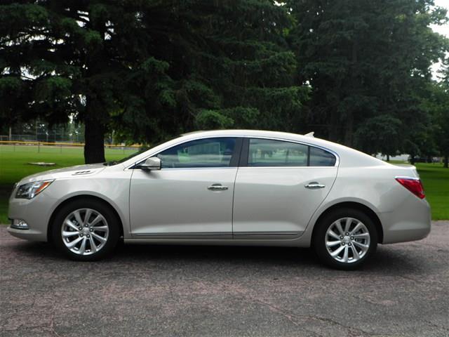Buick LaCrosse 2014 photo 3