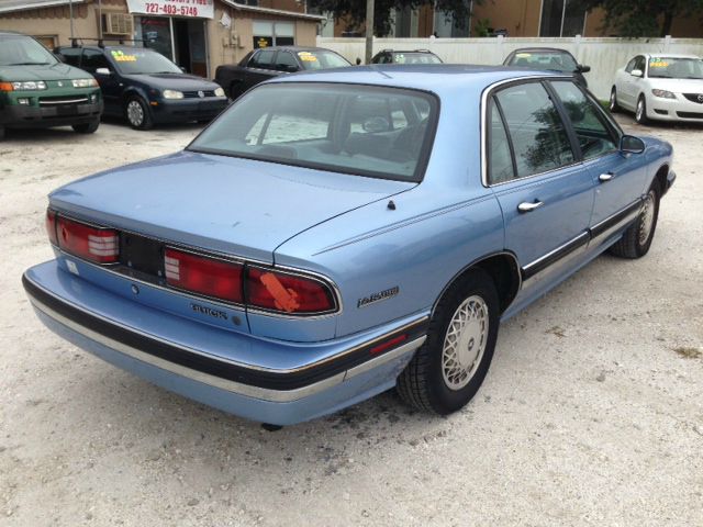 Buick LeSabre 1992 photo 3