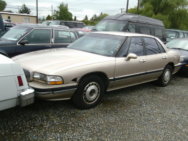 Buick LeSabre 1993 photo 2