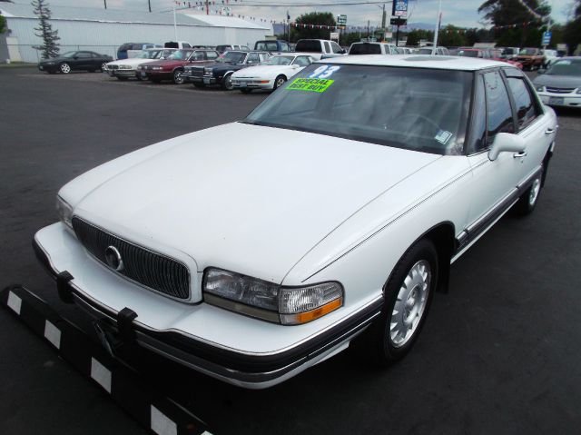 Buick LeSabre 1993 photo 1