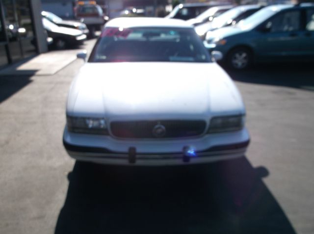 Buick LeSabre 1993 photo 2