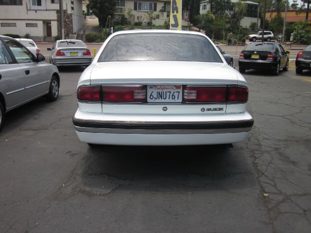 Buick LeSabre 1994 photo 3