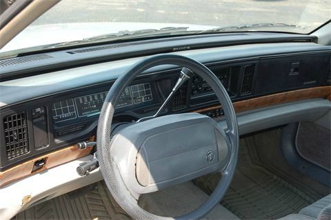 Buick LeSabre 1995 photo 2