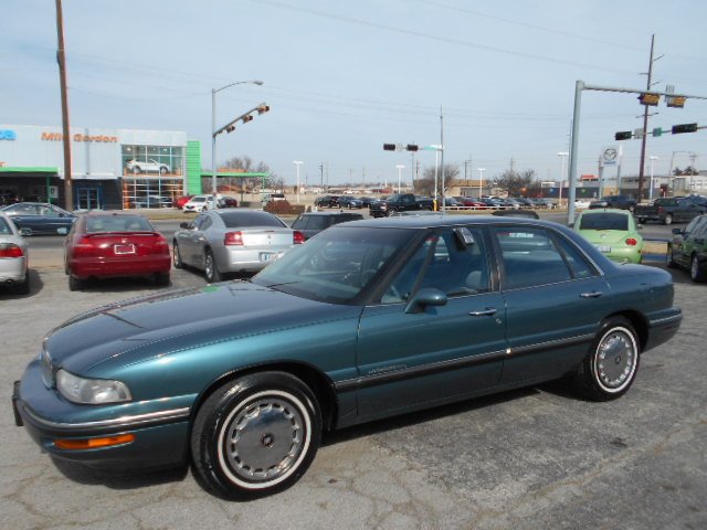 Buick LeSabre 1997 photo 2