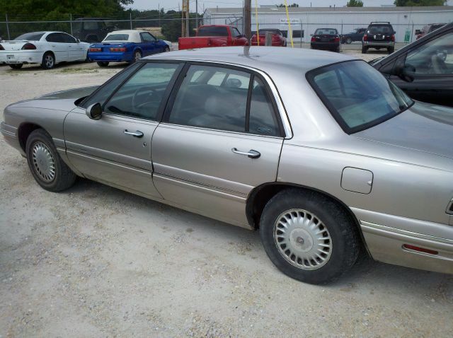 Buick LeSabre 1997 photo 1