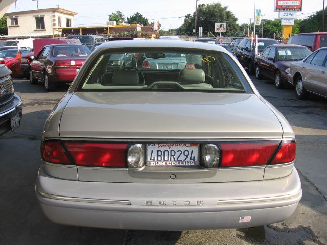 Buick LeSabre 1998 photo 1