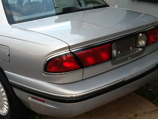 Buick LeSabre 1998 photo 1