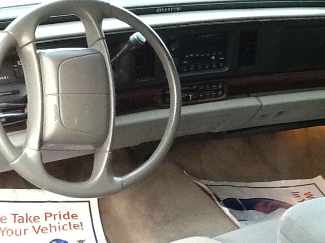 Buick LeSabre 1998 photo 3