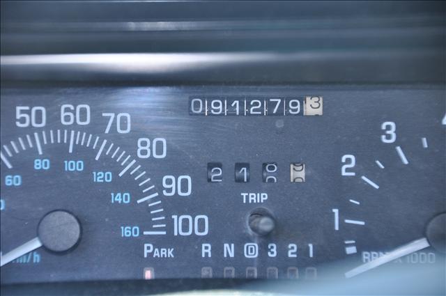 Buick LeSabre 1998 photo 3