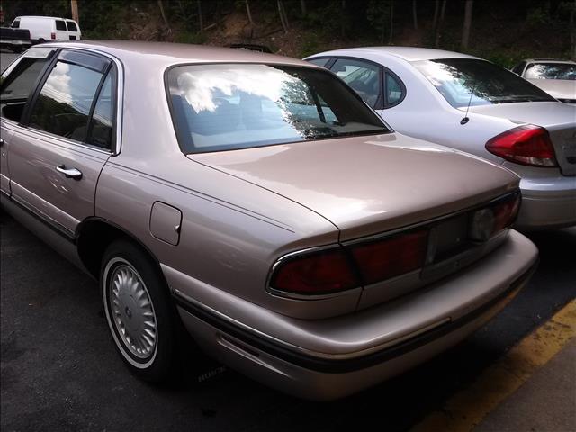 Buick LeSabre 1998 photo 1