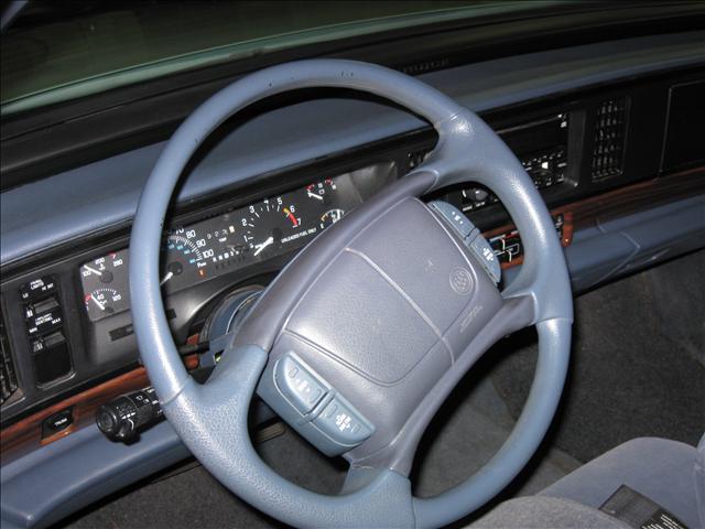 Buick LeSabre 1998 photo 2