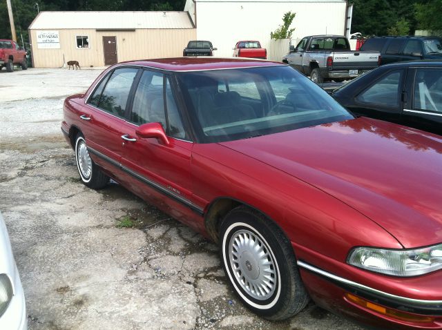 Buick LeSabre 1999 photo 2