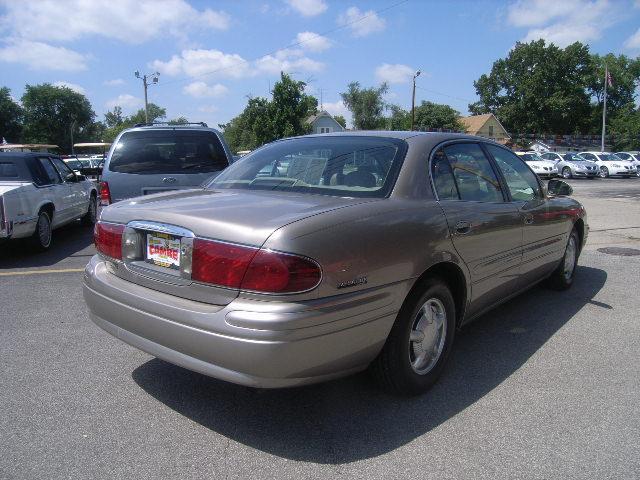 Buick LeSabre 2000 photo 3