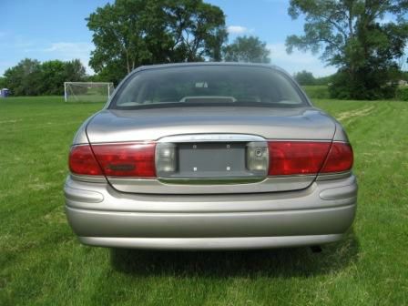 Buick LeSabre 2000 photo 3