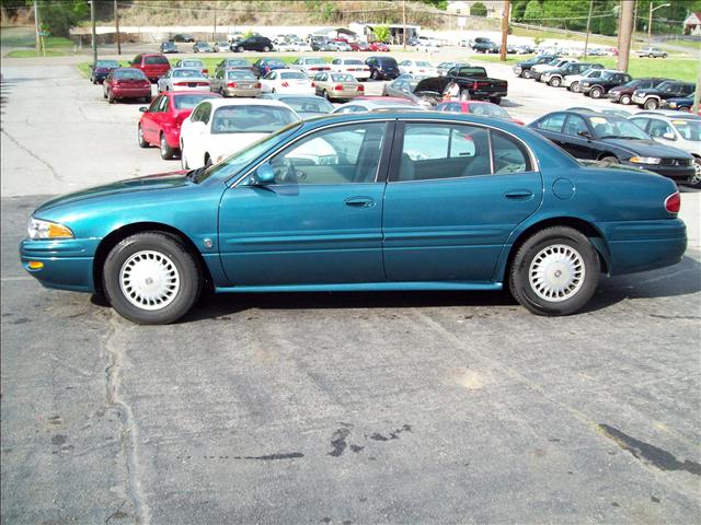 Buick LeSabre 2000 photo 1