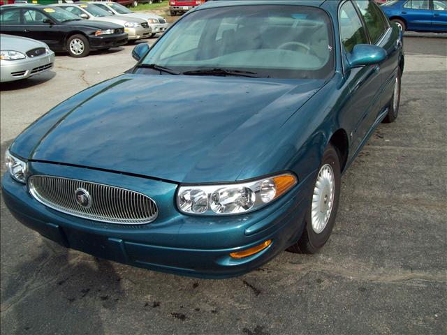 Buick LeSabre 2000 photo 2