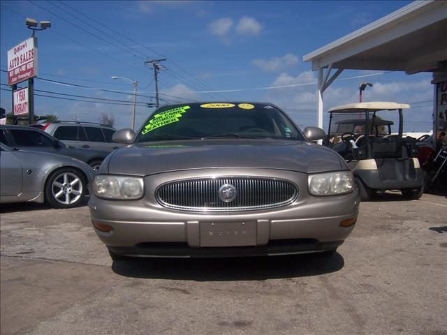 Buick LeSabre 2000 photo 1