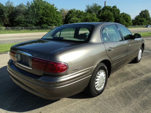 Buick LeSabre 2000 photo 1