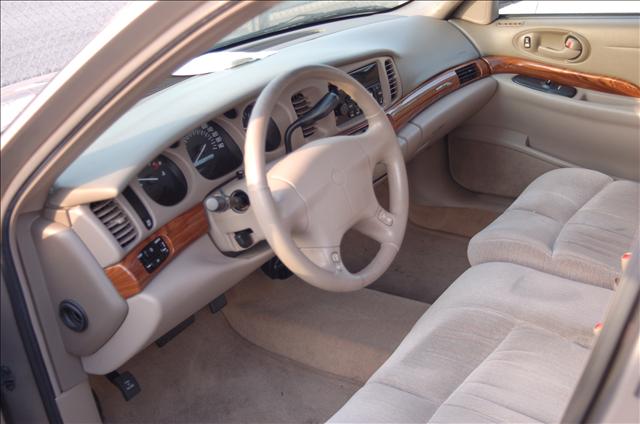 Buick LeSabre 2000 photo 1