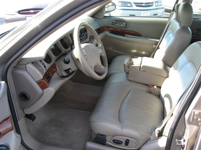 Buick LeSabre 2000 photo 3