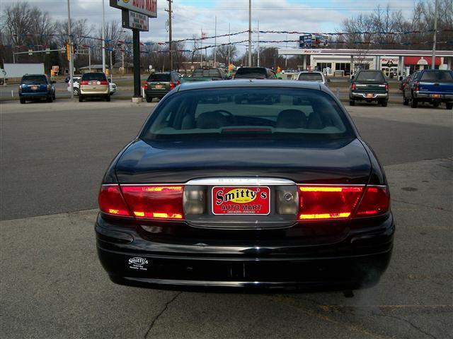 Buick LeSabre 2000 photo 2