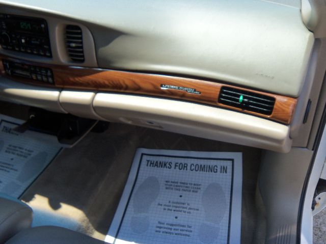Buick LeSabre 2000 photo 22