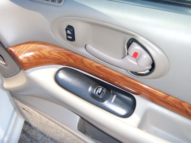 Buick LeSabre 2000 photo 24