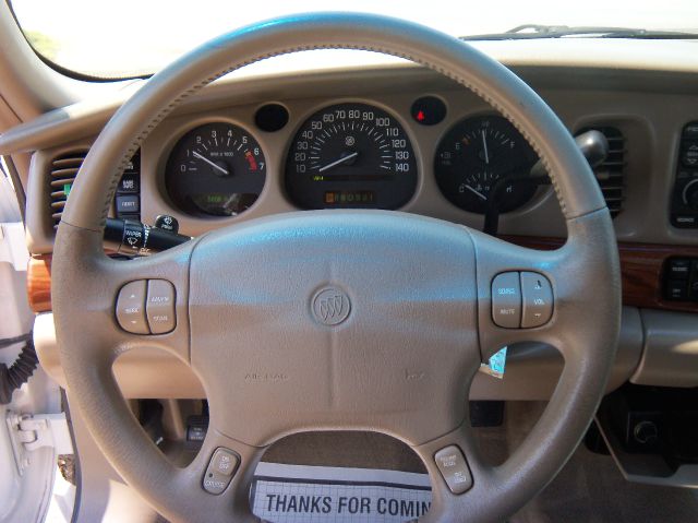 Buick LeSabre 2000 photo 4