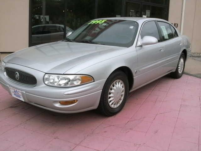Buick LeSabre 2000 photo 1