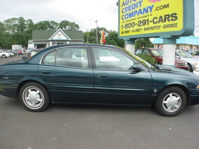 Buick LeSabre 2000 photo 1