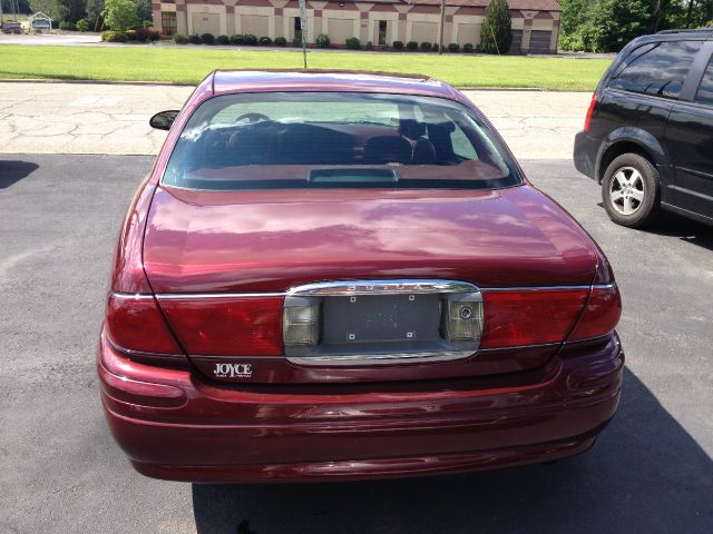Buick LeSabre 2000 photo 1
