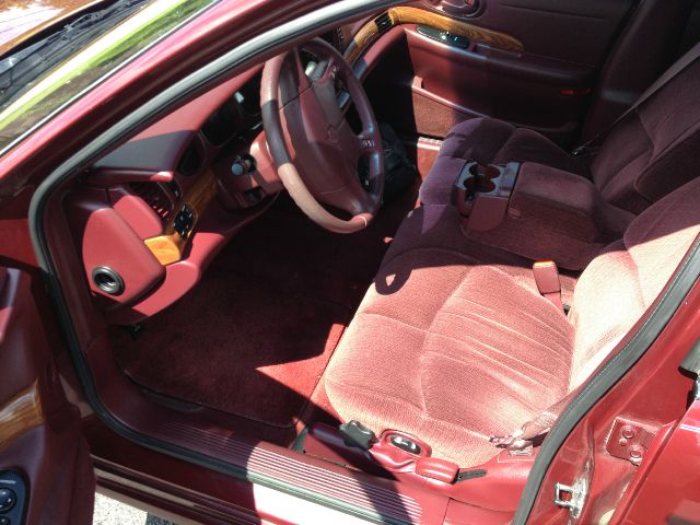 Buick LeSabre 2000 photo 2