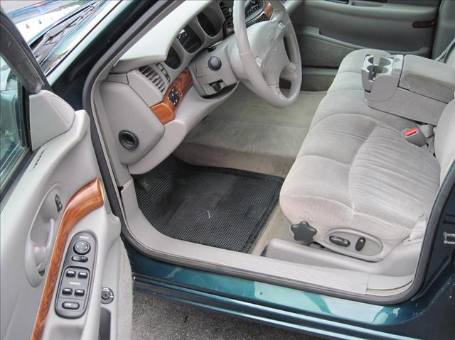 Buick LeSabre 2000 photo 4