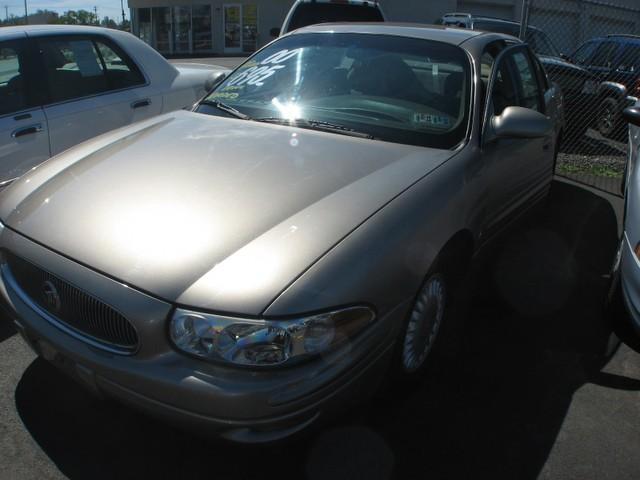 Buick LeSabre 2000 photo 2