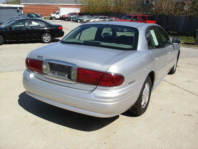 Buick LeSabre 2000 photo 1